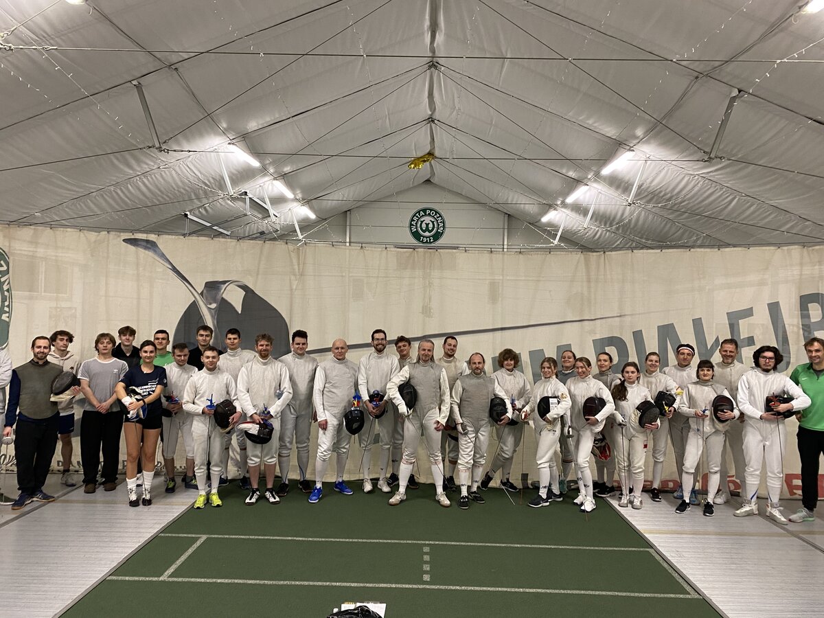 Mikołajkowa Liga Amatorska szermierki